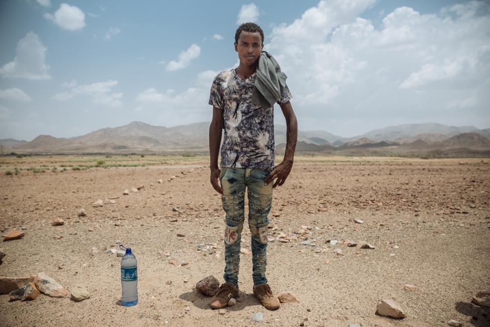 Ahmed, an Ethiopian migrant traveling through Djibouti, has walked for five days straight. He travels mostly at night to avoid the sun’s heat. Photo credit: IOM 2017/Muse Mohammed.